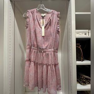 Pink pattern dress. Size medium.